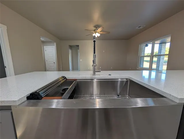Photo 6 — 2184 Hilltop Lane, Blanchard, OK 73010