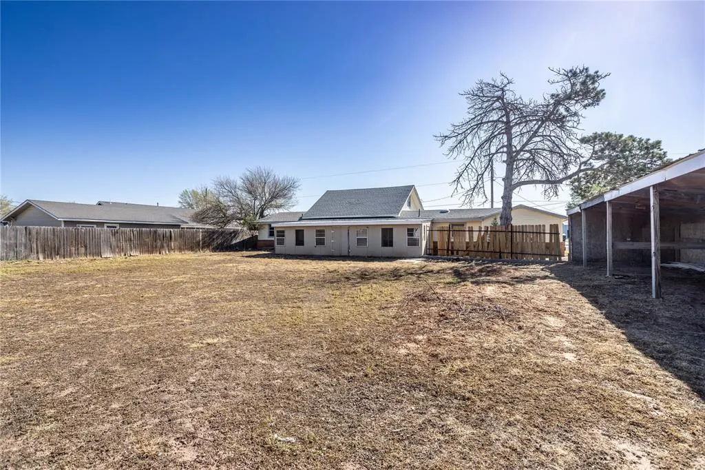 Photo 19 — 207 N Reimer Street, Corn, OK 73024