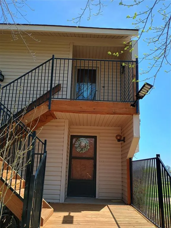 Front exterior — 131 Falconhead Drive D, Burneyville, OK 73430