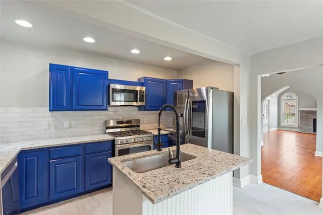 Photo 6 — 923 NE 19th Street, Oklahoma City, OK 73105