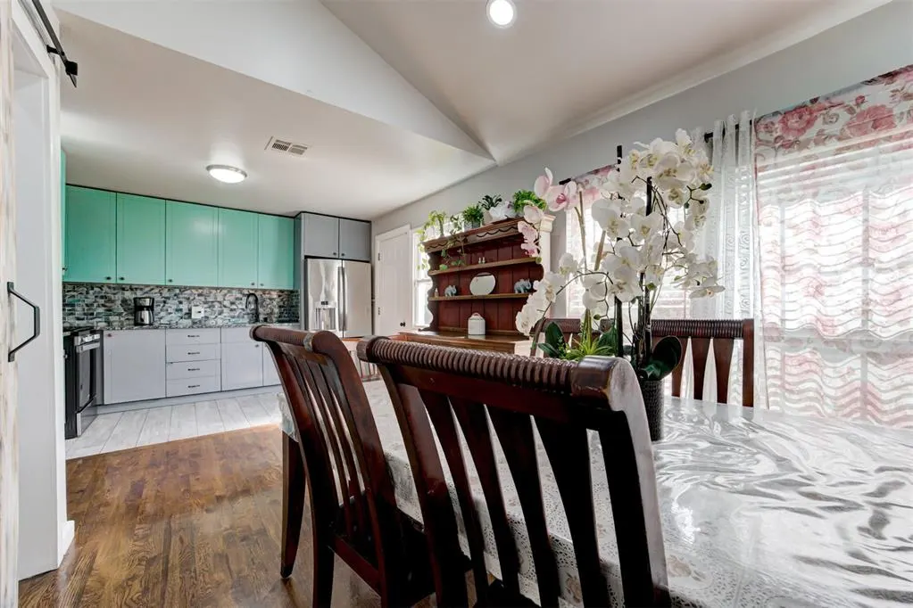 Photo 15 — 1140 Carter Drive, Oklahoma City, OK 73129