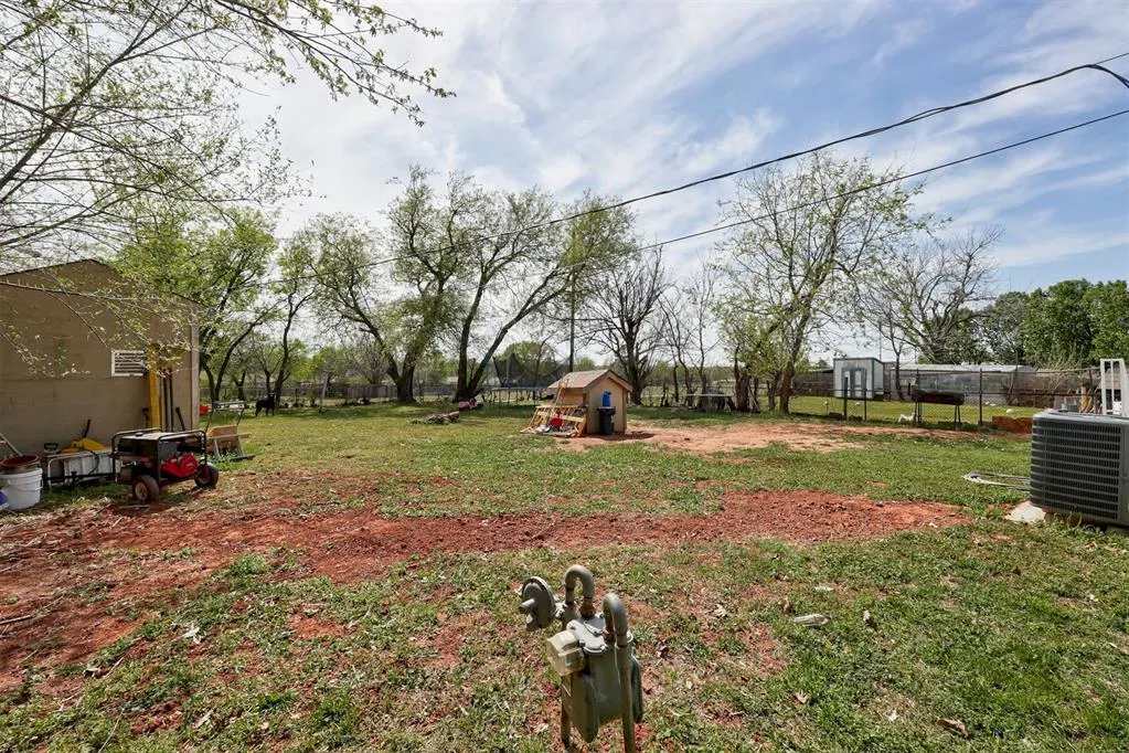 Photo 32 — 1140 Carter Drive, Oklahoma City, OK 73129