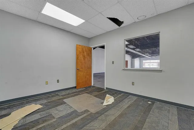 Photo 6 — 211 S 4th Street, Clinton, OK 73601