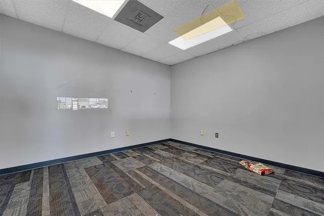 Photo 7 — 211 S 4th Street, Clinton, OK 73601