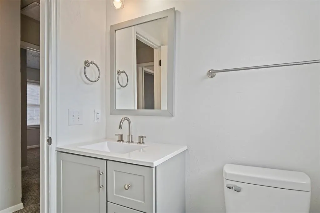 Photo 3 — 3004 SE 18th Place, Del City, OK 73115