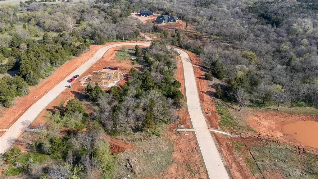 Photo 12 — 8351 W Wilshire Park Drive, Oklahoma City, OK 73131