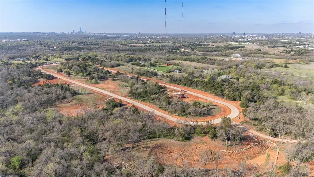 Photo 16 — 8351 W Wilshire Park Drive, Oklahoma City, OK 73131