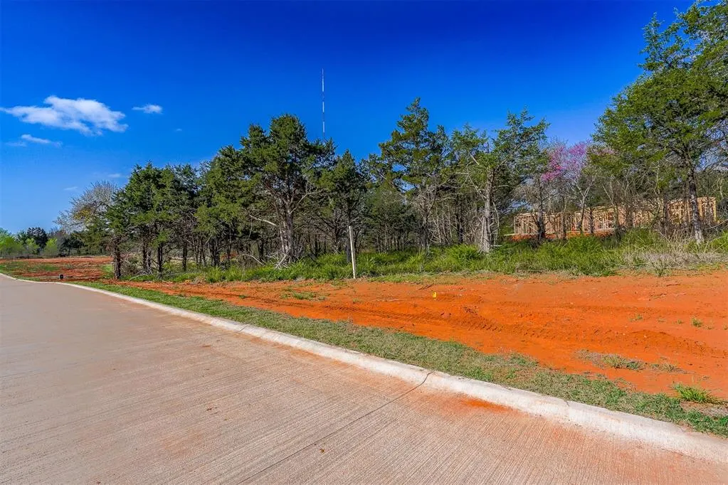 Photo 21 — 8351 W Wilshire Park Drive, Oklahoma City, OK 73131