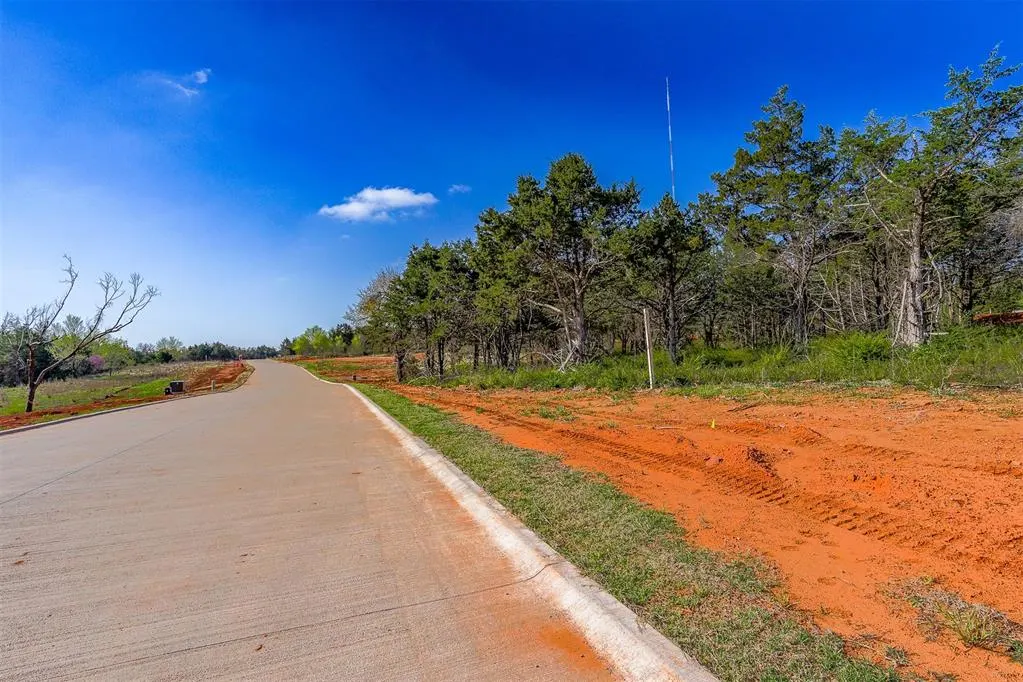 Photo 22 — 8351 W Wilshire Park Drive, Oklahoma City, OK 73131