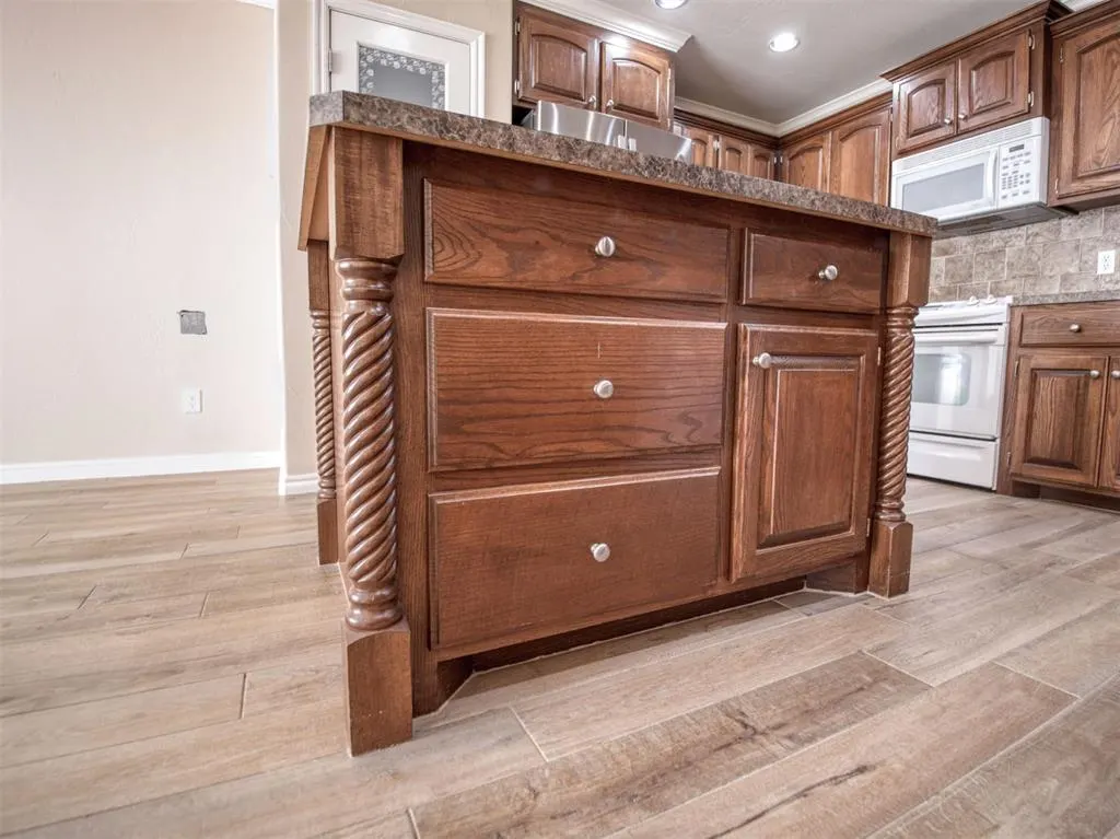 Photo 28 — 2509 Sutton Court, Shawnee, OK 74804