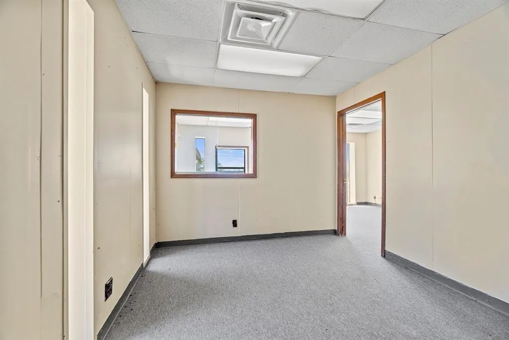 Photo 6 — 520 Robison Drive, Elk City, OK 73644