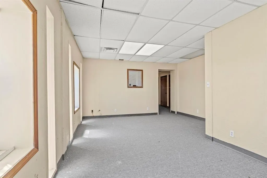 Photo 9 — 520 Robison Drive, Elk City, OK 73644