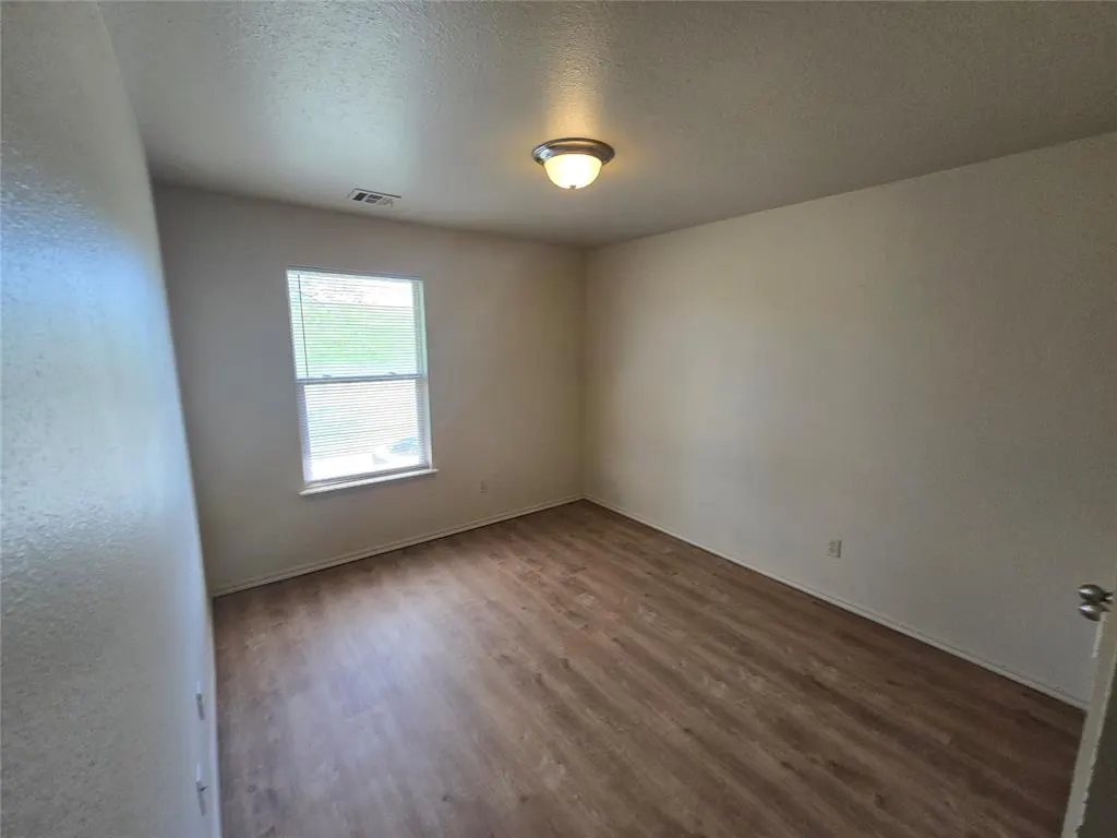 Photo 10 — 1 Lombardy Place, Clinton, OK 73601