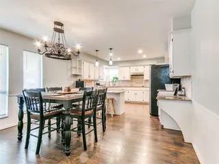 Sold home at 11005 N Grove Avenue