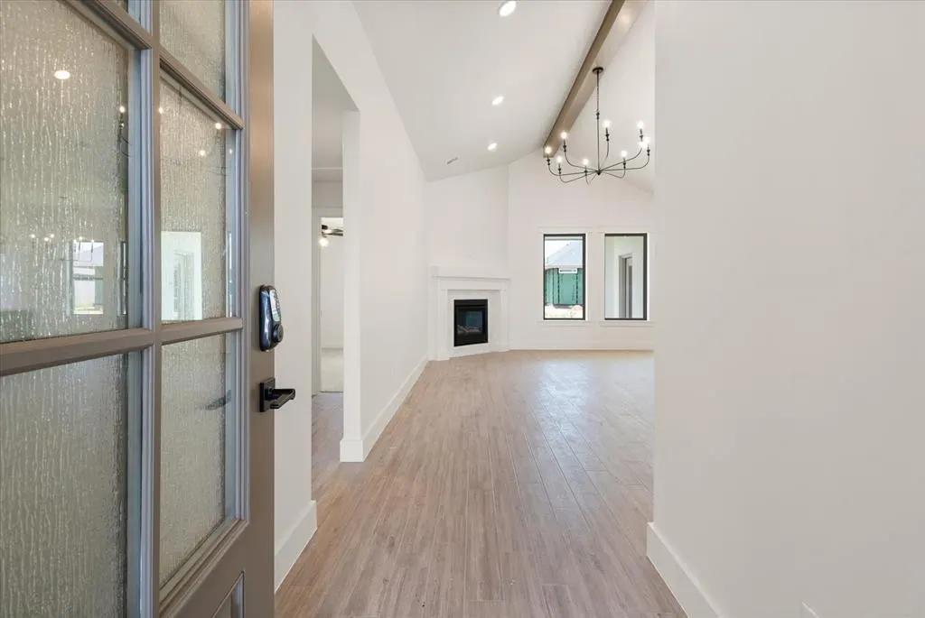 Photo 2 — 5001 Vine Cliff Road, Mustang, OK 73064