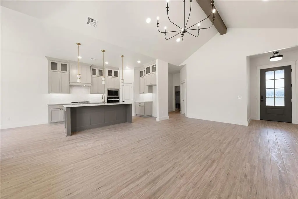 Photo 9 — 5001 Vine Cliff Road, Mustang, OK 73064