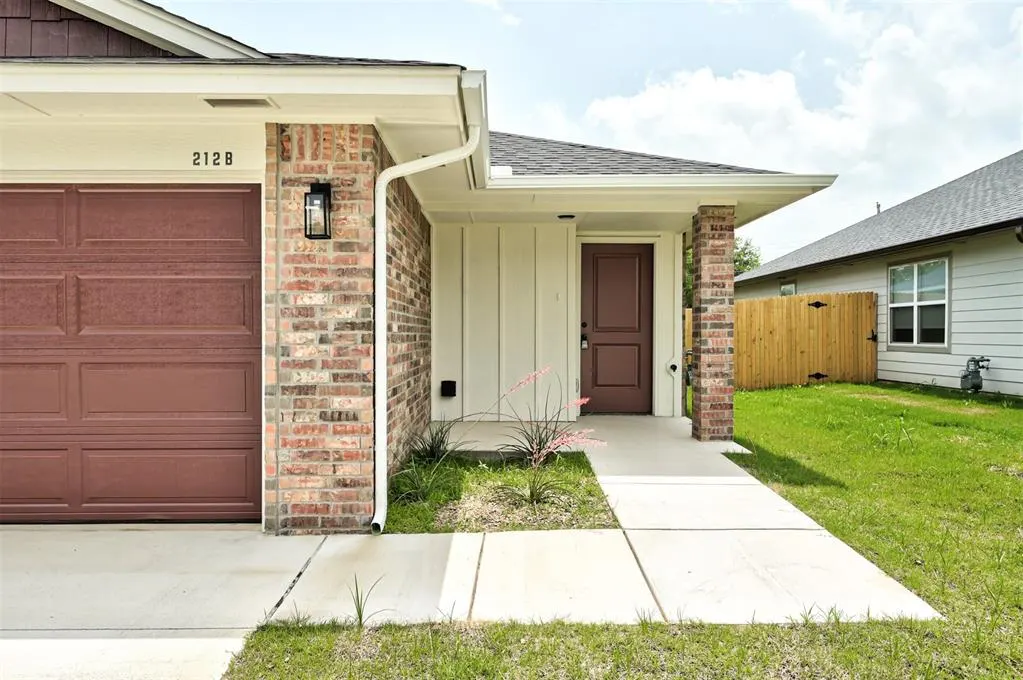 Photo 24 — 212 NW 122nd Street, Oklahoma City, OK 73114