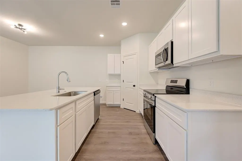 Photo 31 — 212 NW 122nd Street, Oklahoma City, OK 73114