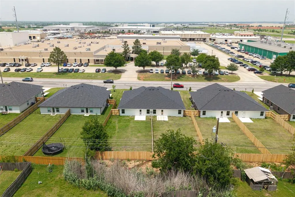 Photo 48 — 212 NW 122nd Street, Oklahoma City, OK 73114