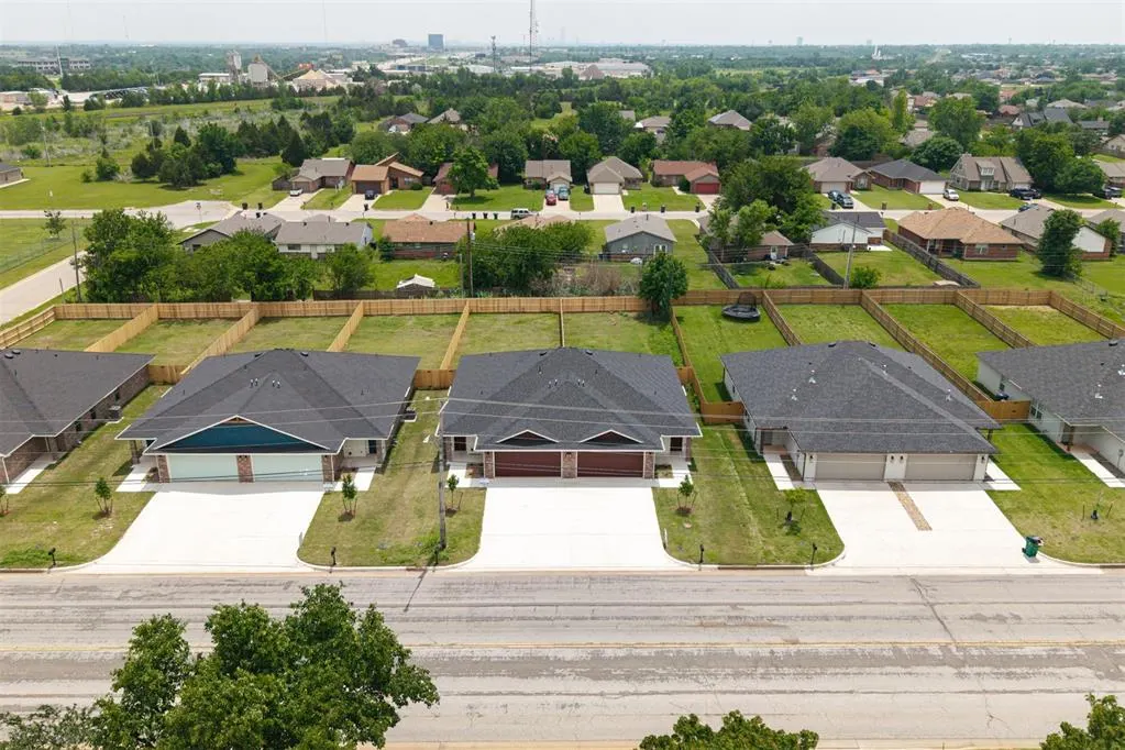 Photo 49 — 212 NW 122nd Street, Oklahoma City, OK 73114