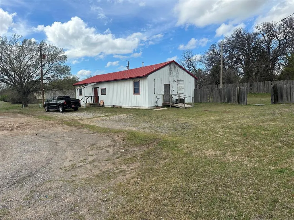 Photo 13 — 13523 NE 23rd Street, Choctaw, OK 73020