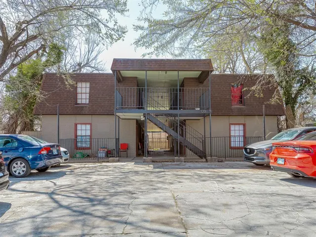 Front exterior — 120 NW 17th Street, Oklahoma City, OK 73103