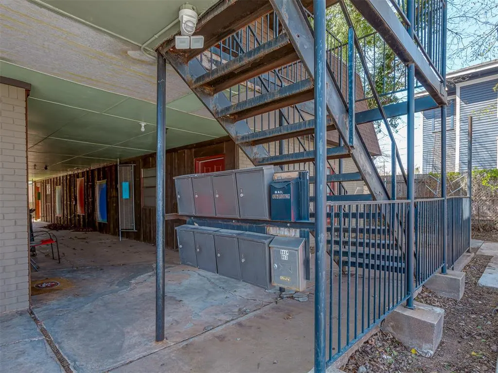 Photo 4 — 120 NW 17th Street, Oklahoma City, OK 73103