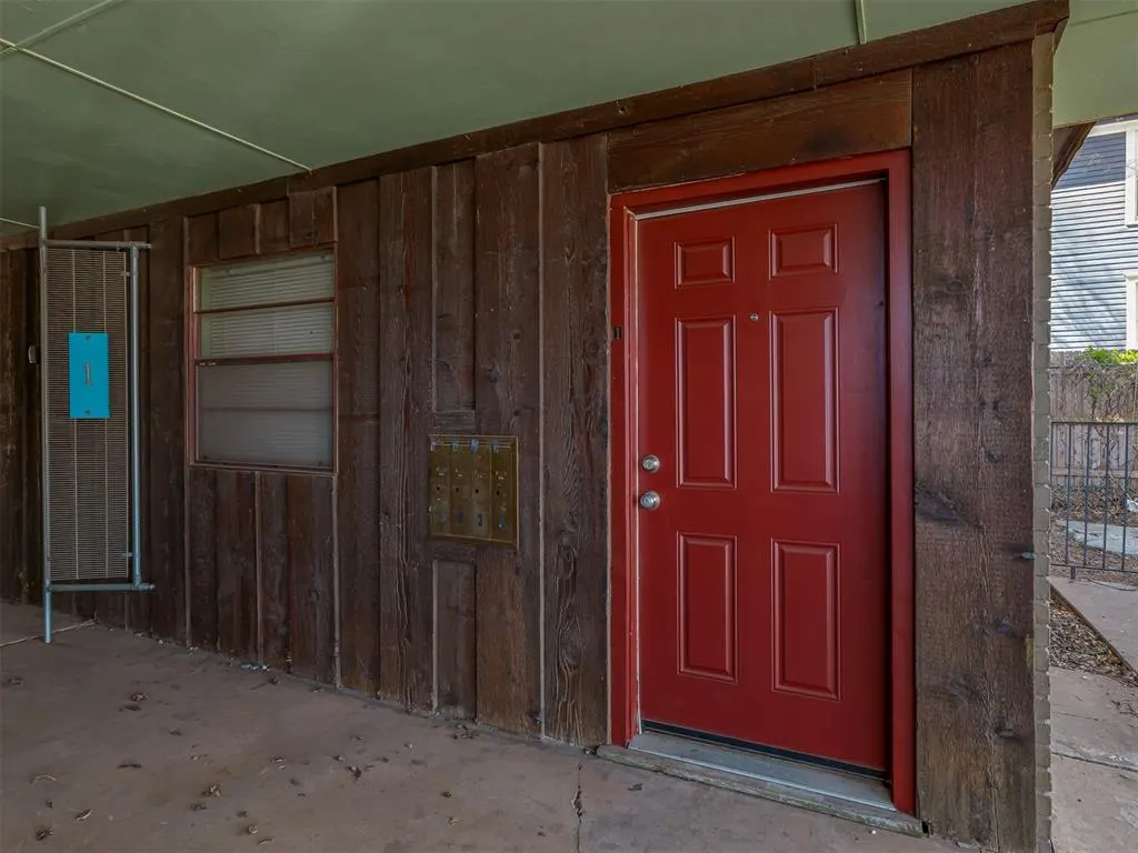 Photo 6 — 120 NW 17th Street, Oklahoma City, OK 73103