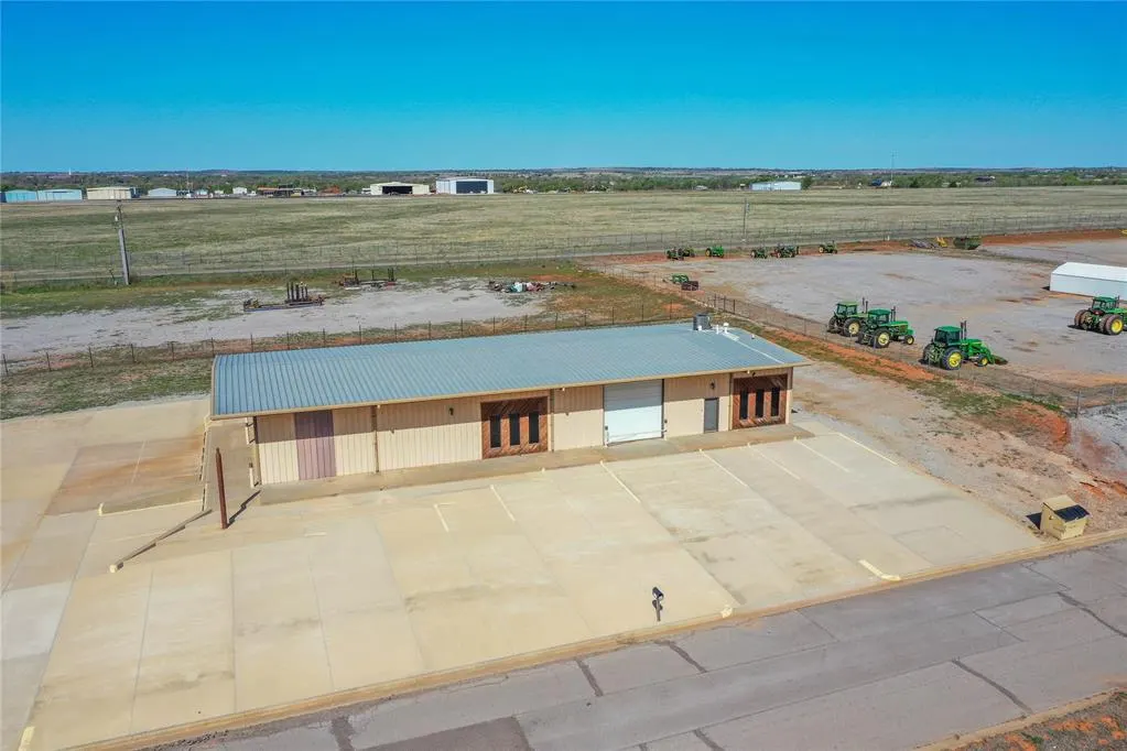 Photo 9 — 1313 Airport Industrial, Elk City, OK 73644