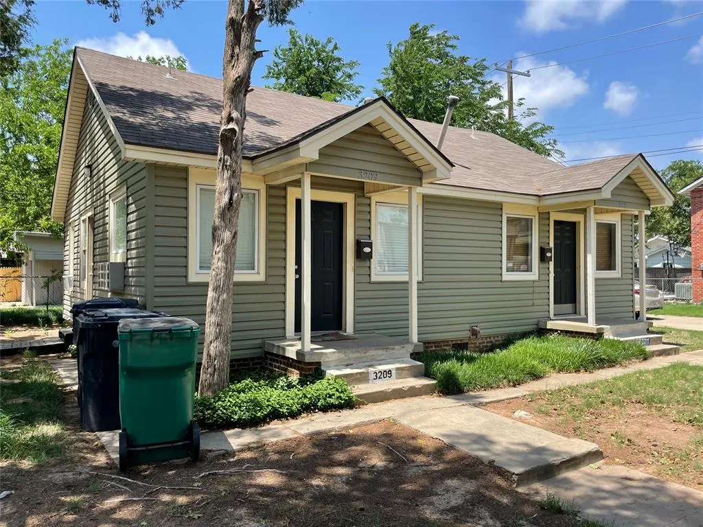 Front exterior — 3211 N MILITARY Avenue, Oklahoma City, OK 73118