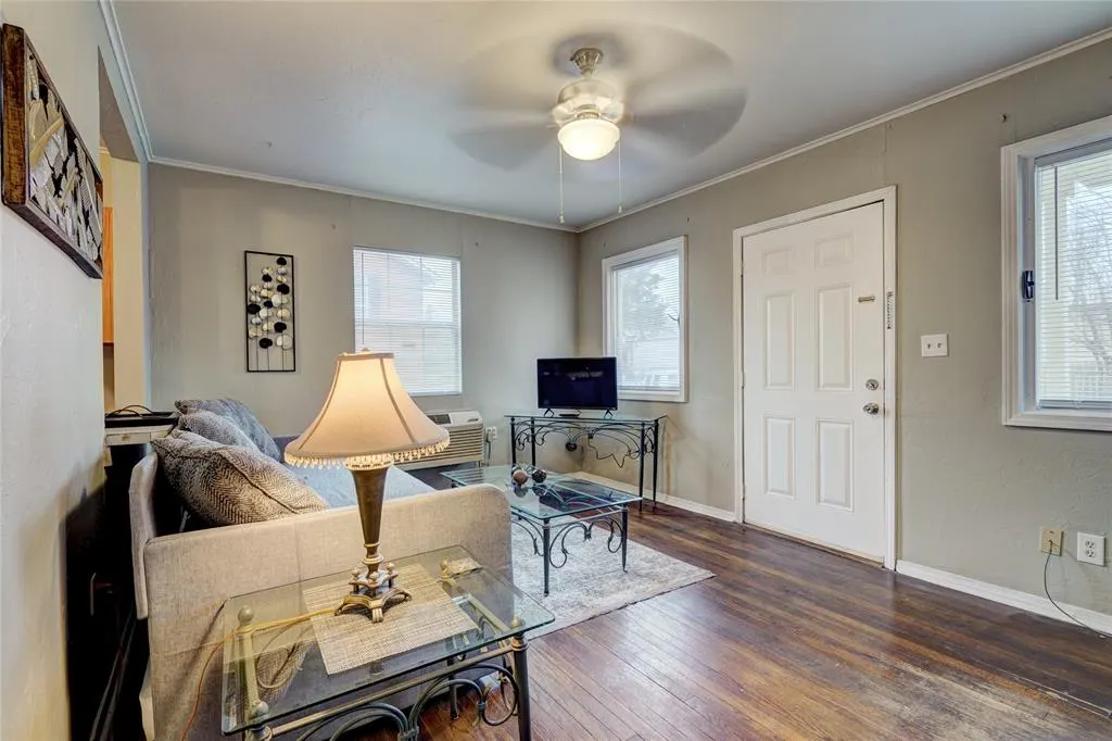 Photo 2 — 3211 N MILITARY Avenue, Oklahoma City, OK 73118