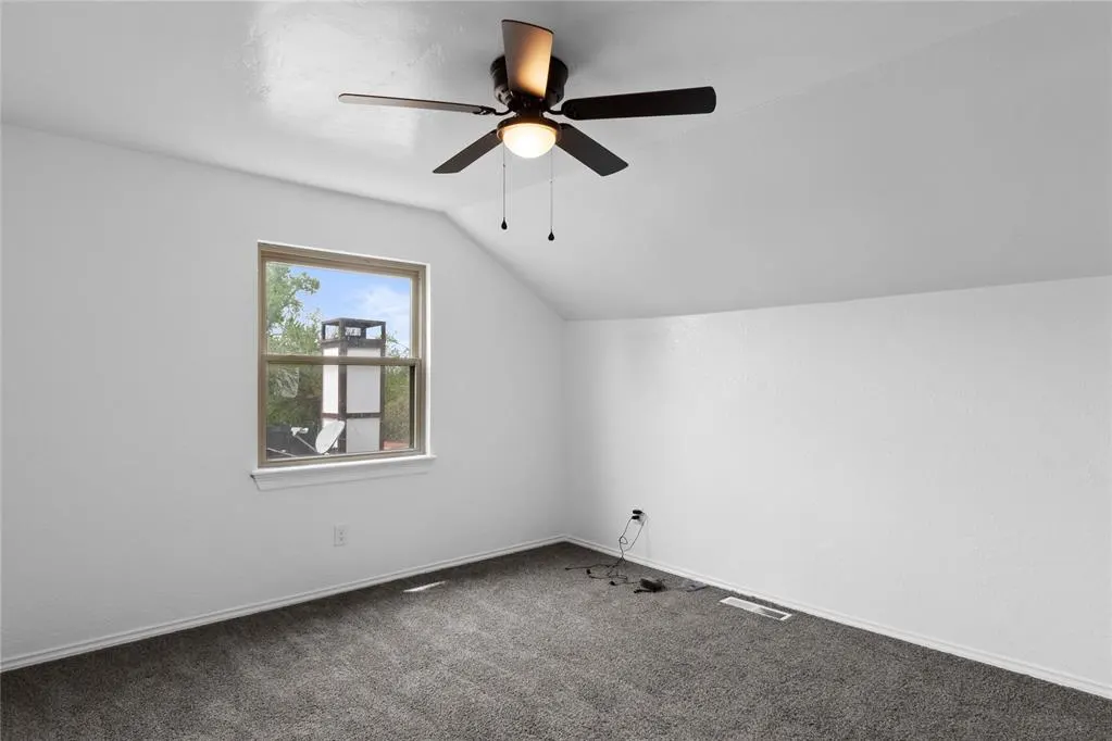 Photo 22 — 8101 Westwood Circle Street, Oklahoma City, OK 73127