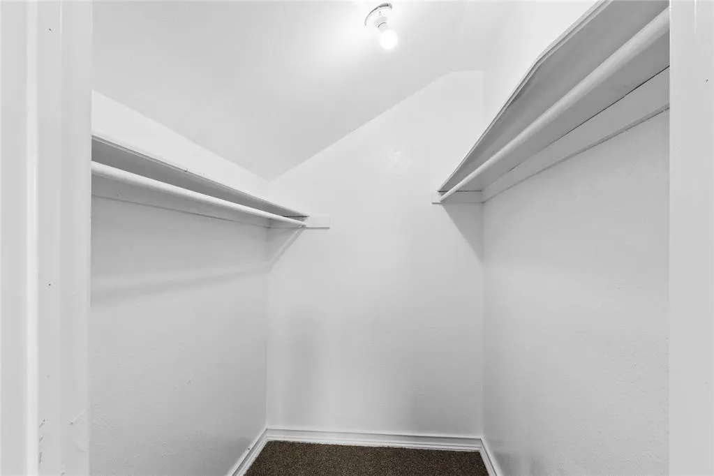 Photo 24 — 8101 Westwood Circle Street, Oklahoma City, OK 73127