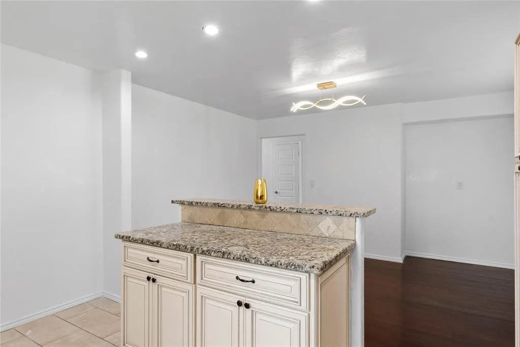 Photo 26 — 8101 Westwood Circle Street, Oklahoma City, OK 73127