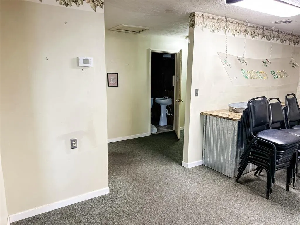 Photo 9 — 307 N Hazlett Street, Fort Cobb, OK 73038