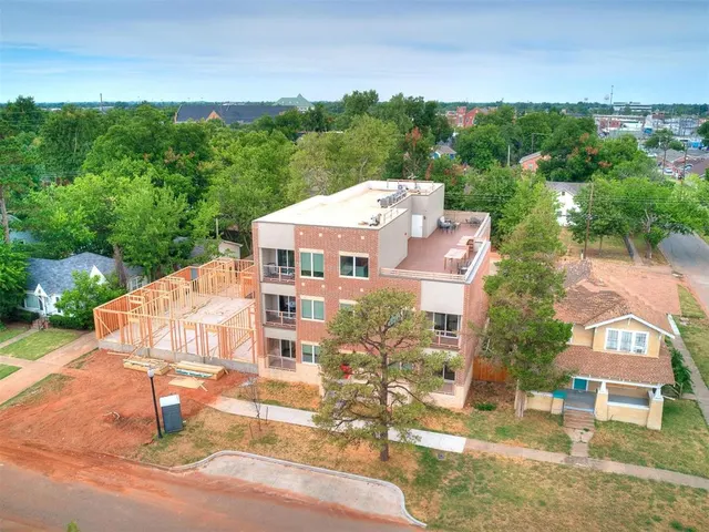 Photo 4 — 207 W Apache Street, Norman, OK 73069