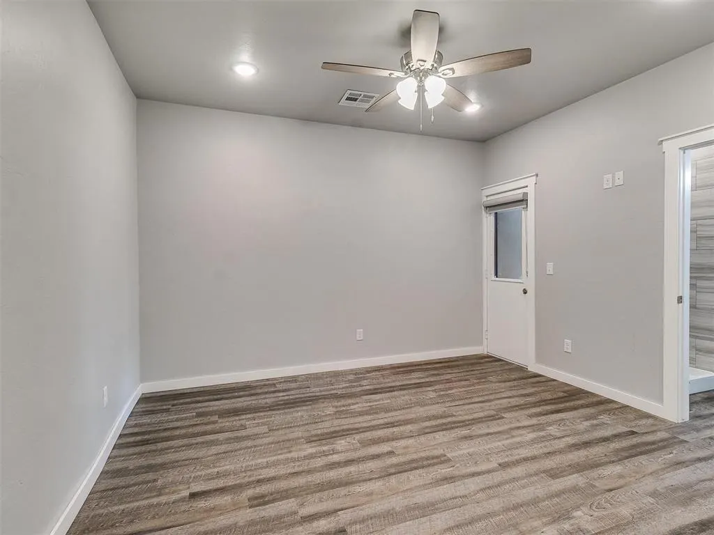 Photo 28 — 207 W Apache Street, Norman, OK 73069
