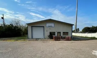 Sold home at 8315 NE 23rd Street
