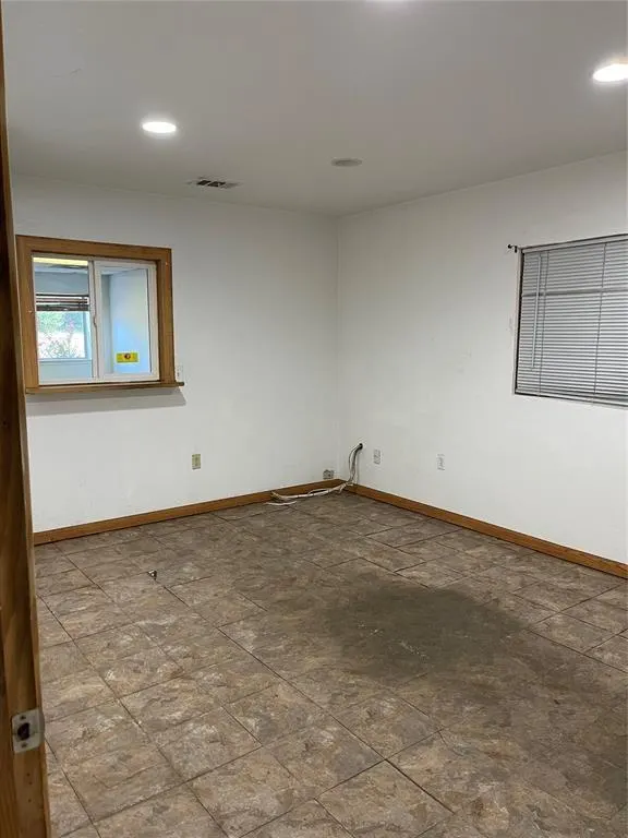 Photo 19 — 8315 NE 23rd Street, Oklahoma City, OK 73141