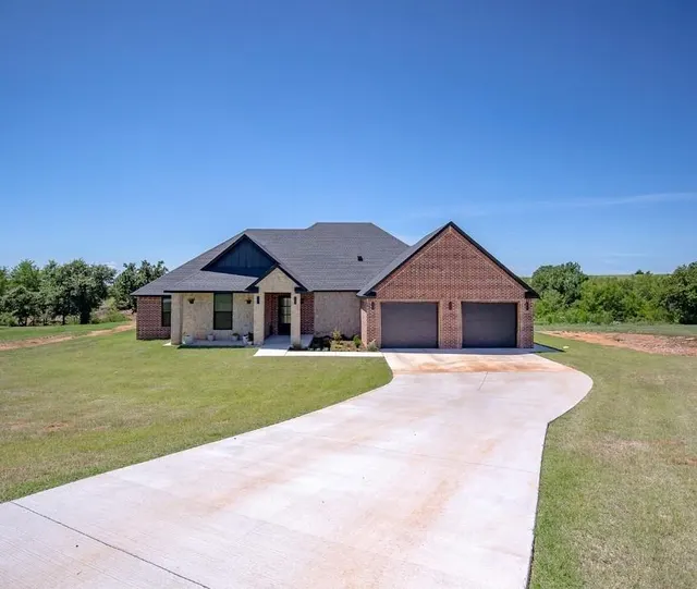 Photo 3 — 2040 County Road 1336, Blanchard, OK 73010