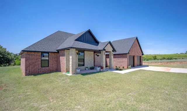 Photo 5 — 2040 County Road 1336, Blanchard, OK 73010