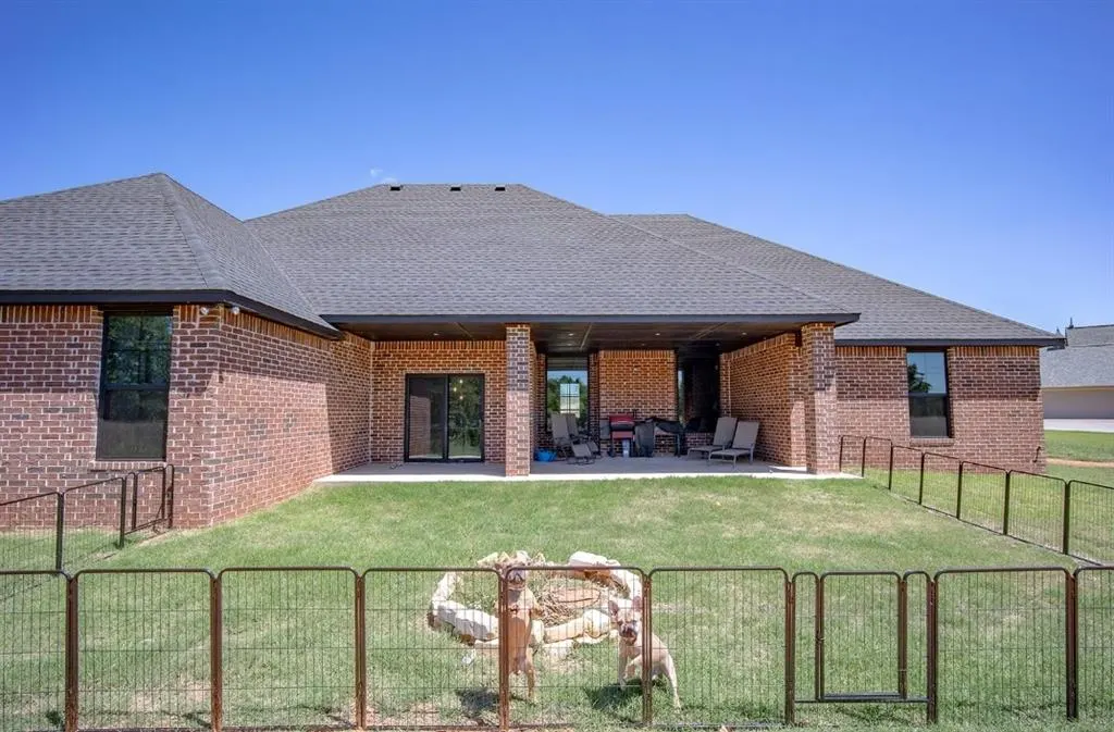 Photo 37 — 2040 County Road 1336, Blanchard, OK 73010