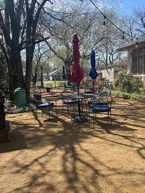 Photo 2 — 322 W Tonhawa Street, Norman, OK 73069