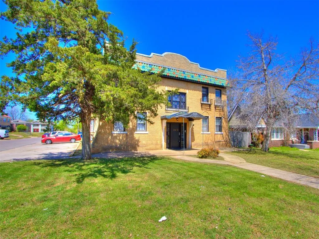Photo 2 — 225 NW 24th Street, Oklahoma City, OK 73103