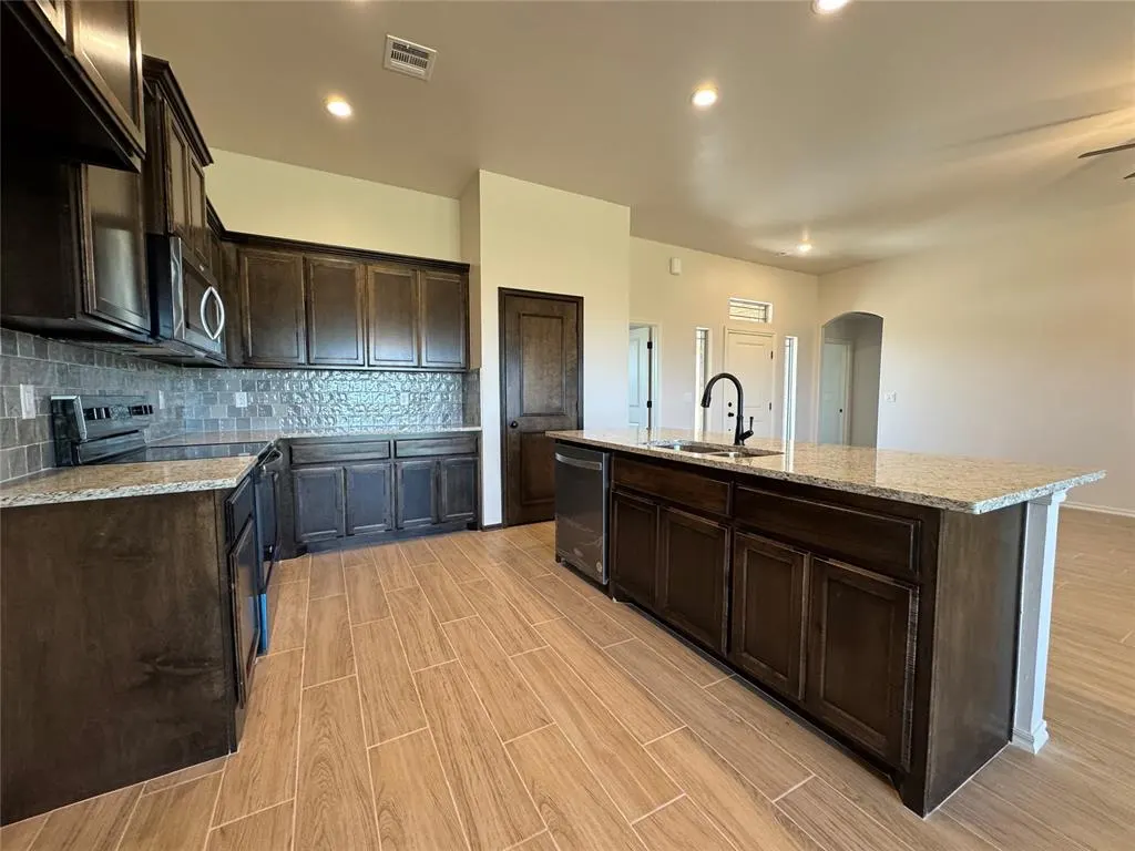 Photo 13 — 24947 Preakness Run, Cashion, OK 73016