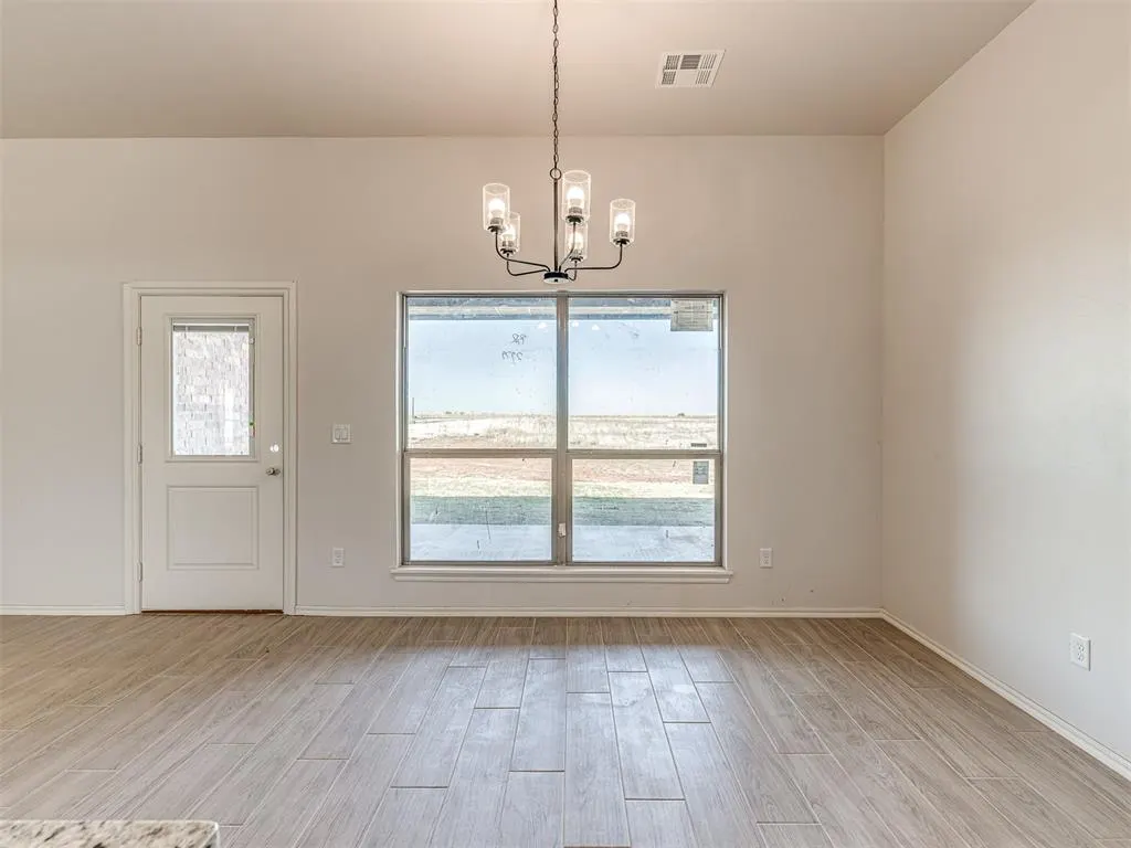 Photo 14 — 24947 Preakness Run, Cashion, OK 73016