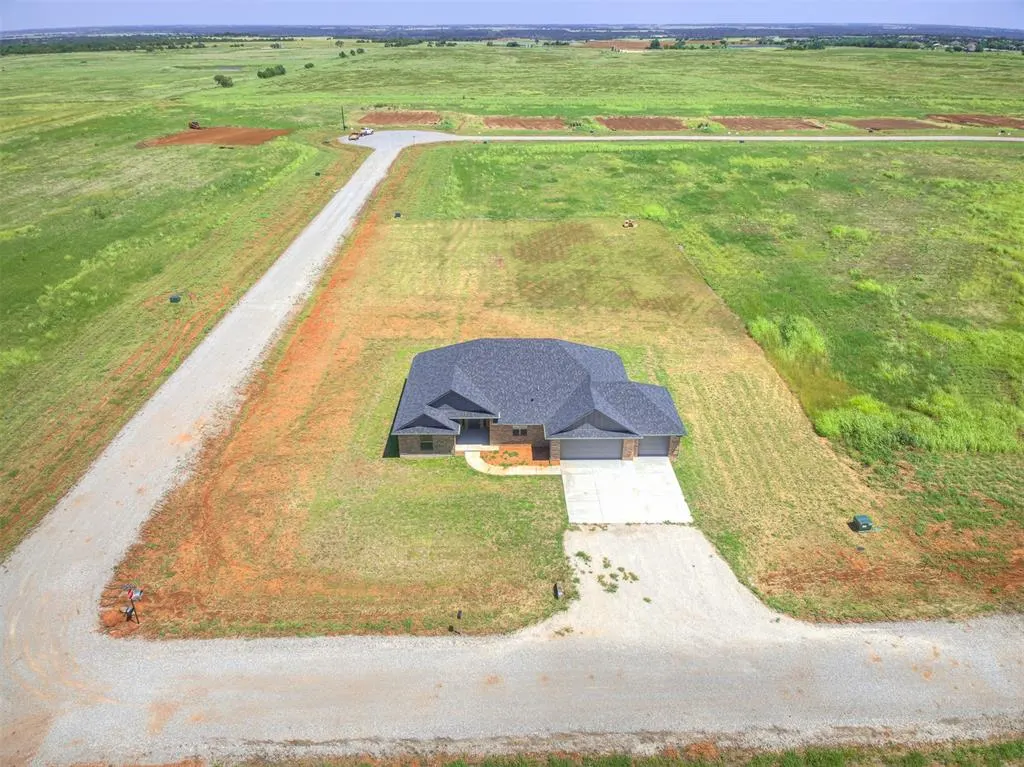 Photo 4 — 24947 Preakness Run, Cashion, OK 73016