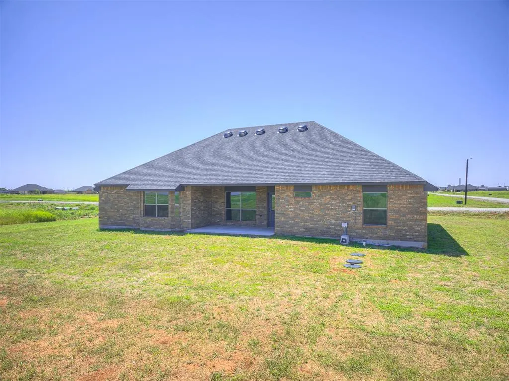 Photo 44 — 24947 Preakness Run, Cashion, OK 73016