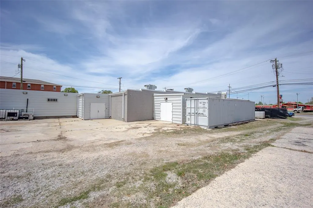 Photo 8 — 7140 NW 39th Expressway, Bethany, OK 73008