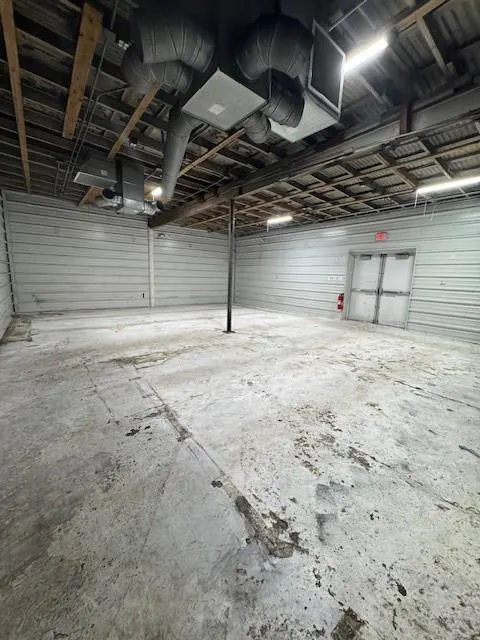 Photo 27 — 7140 NW 39th Expressway, Bethany, OK 73008
